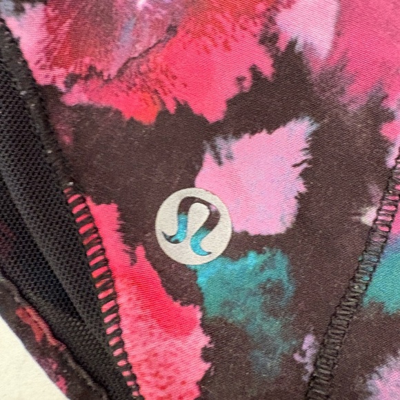 Lululemon Hotty Hot Shorts Mini Midnight Bloom Black Deep Fuschia Black Size 4 - Picture 7 of 11